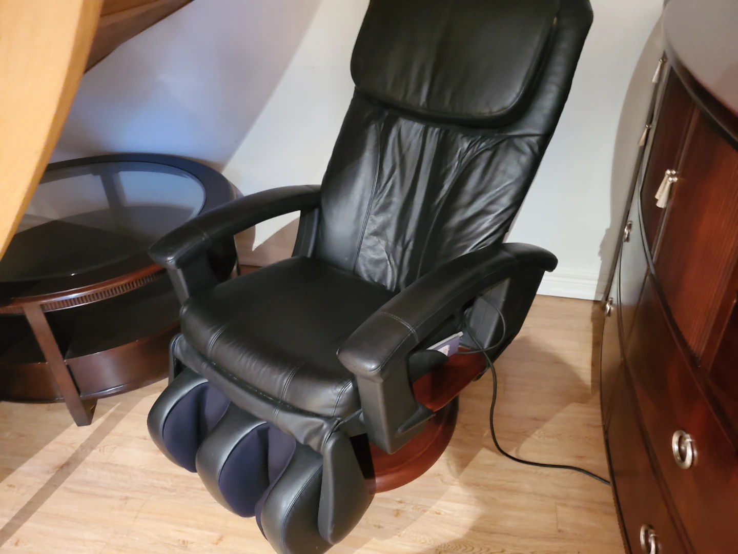 Black Leather Massage Chair - photo 4