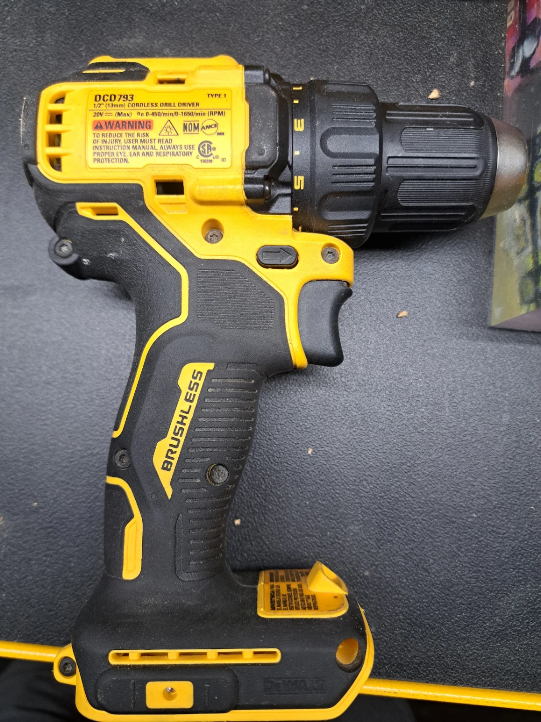 Dewalt drill and impact driver - photo 3