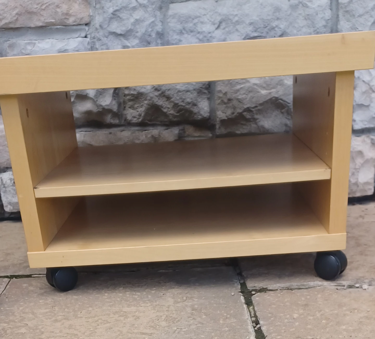 Light Wood Side Table with Wheels - photo 5