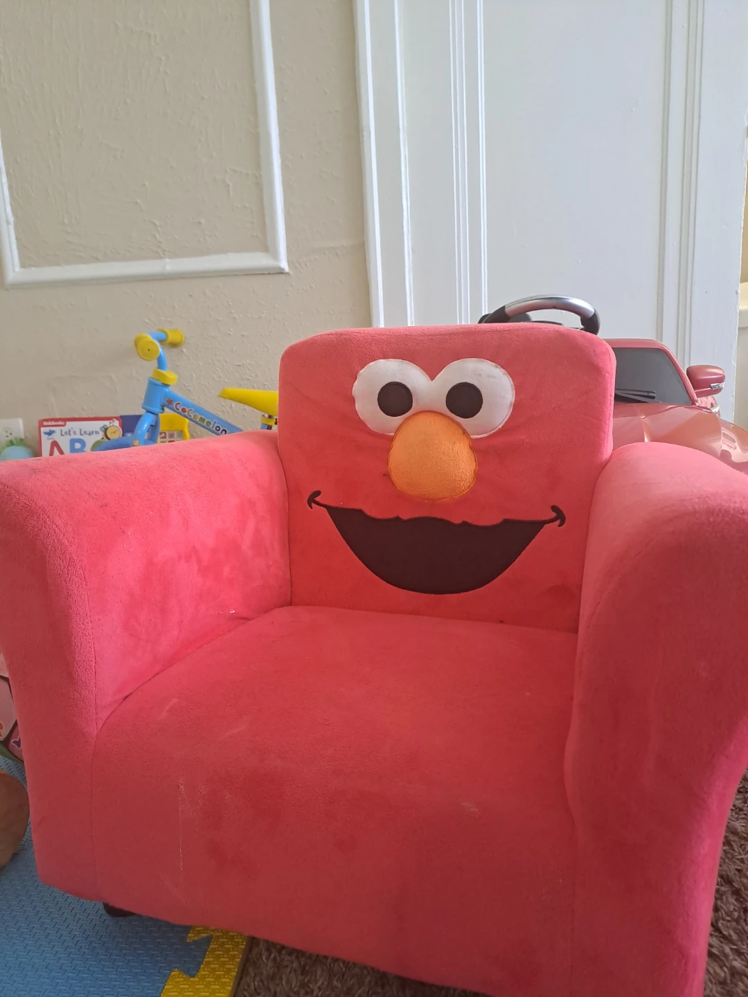 Kids Elmo Armchair