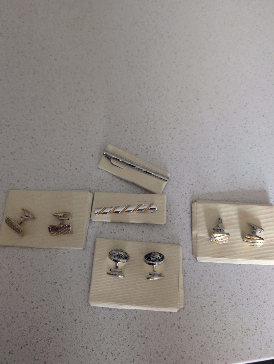 Cufflinks and Tie Clips Set