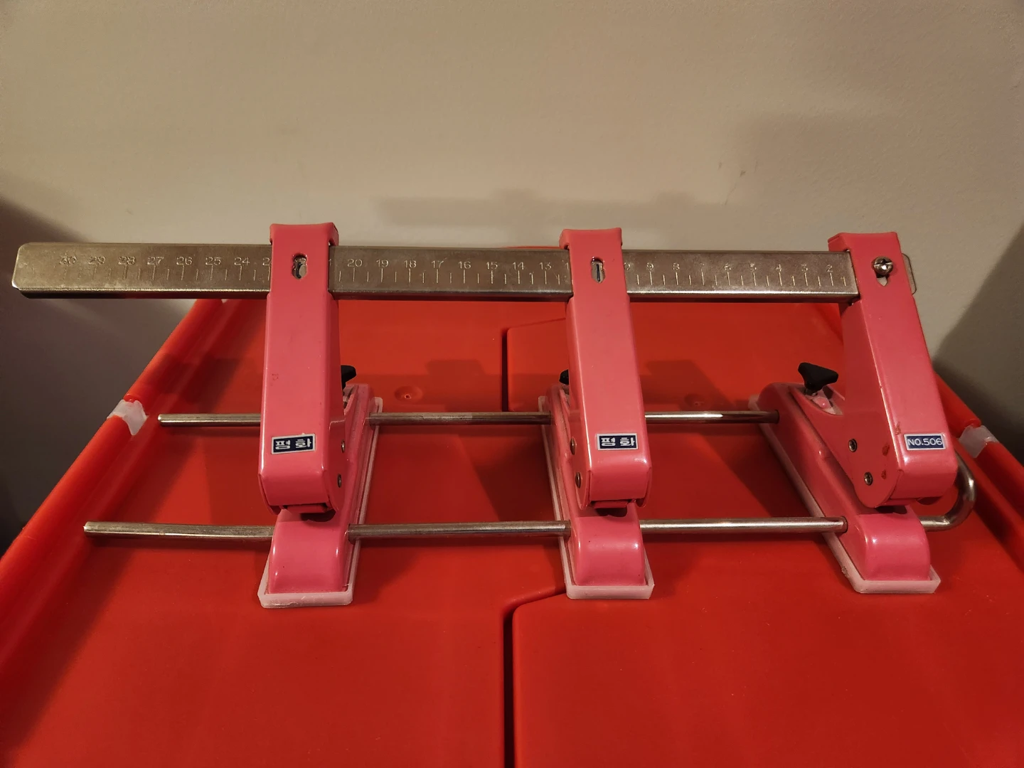 Pink 3-Hole Punch