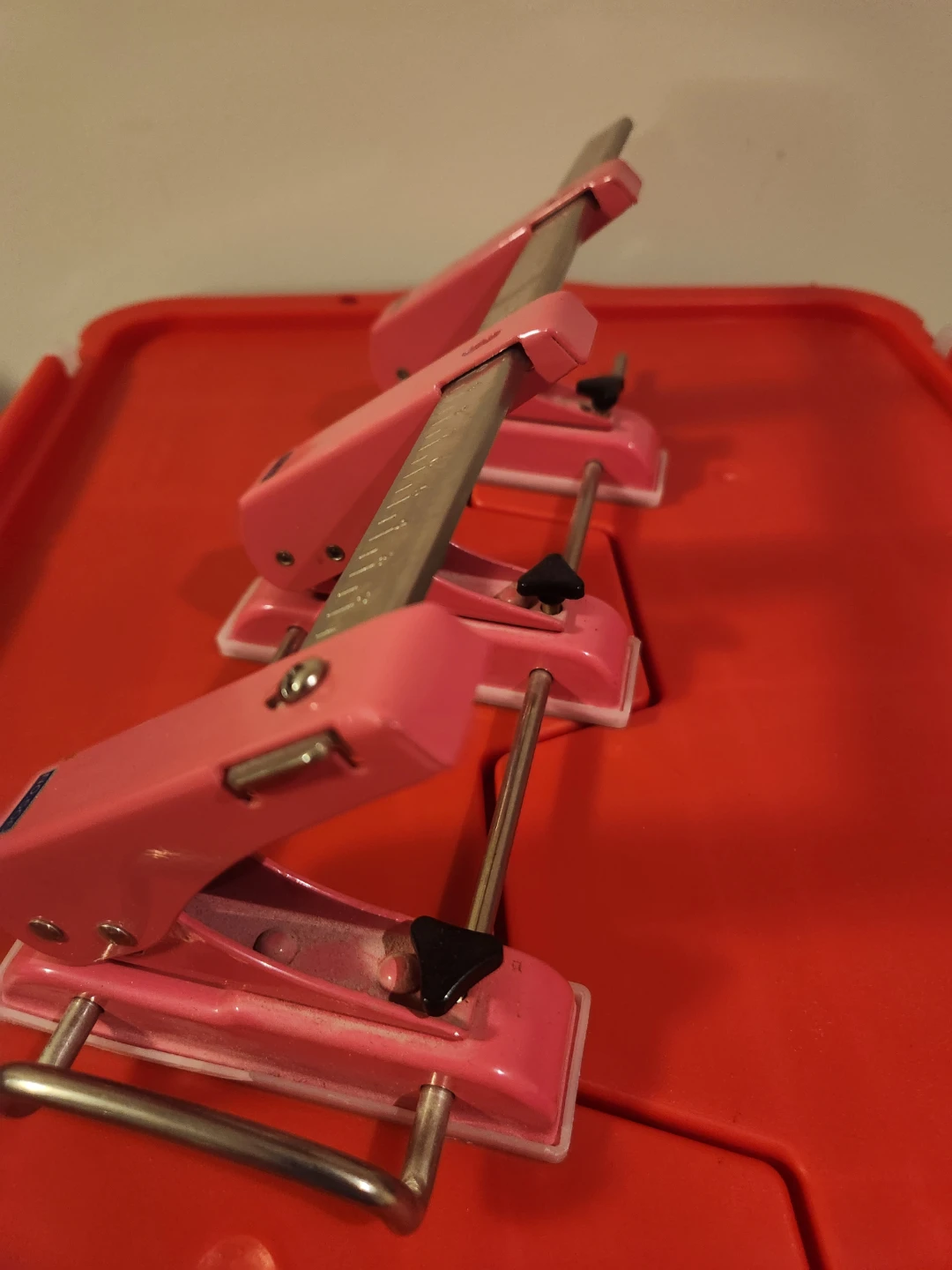 Pink 3-Hole Punch - photo 2
