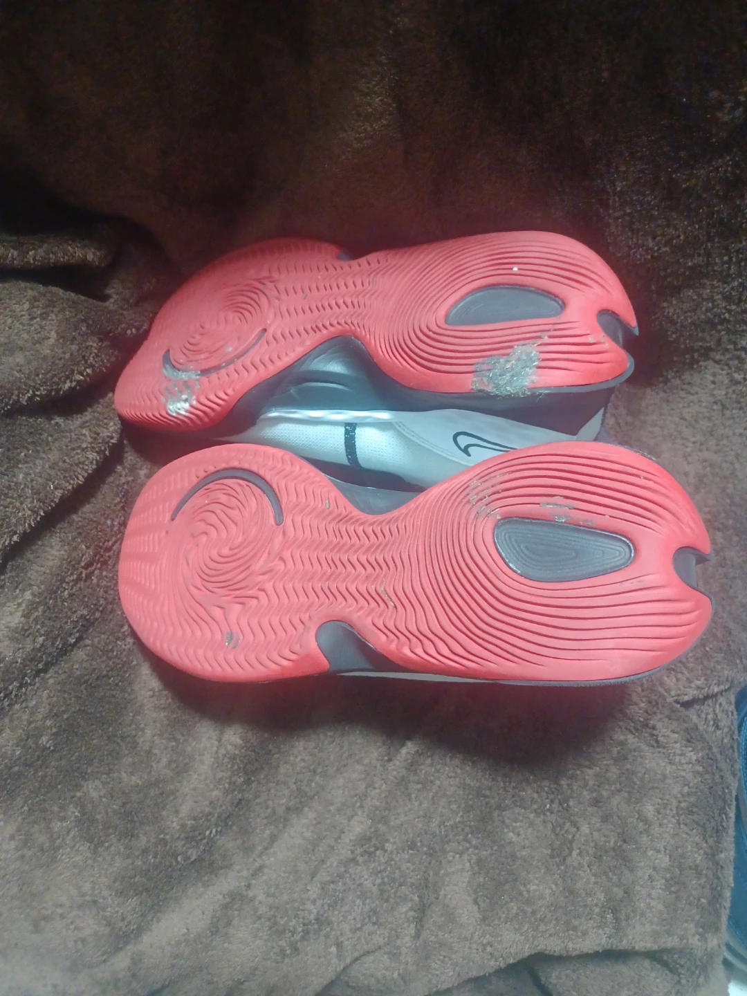 Nike renew elevate 3 pure platinum black red size 8 - photo 4