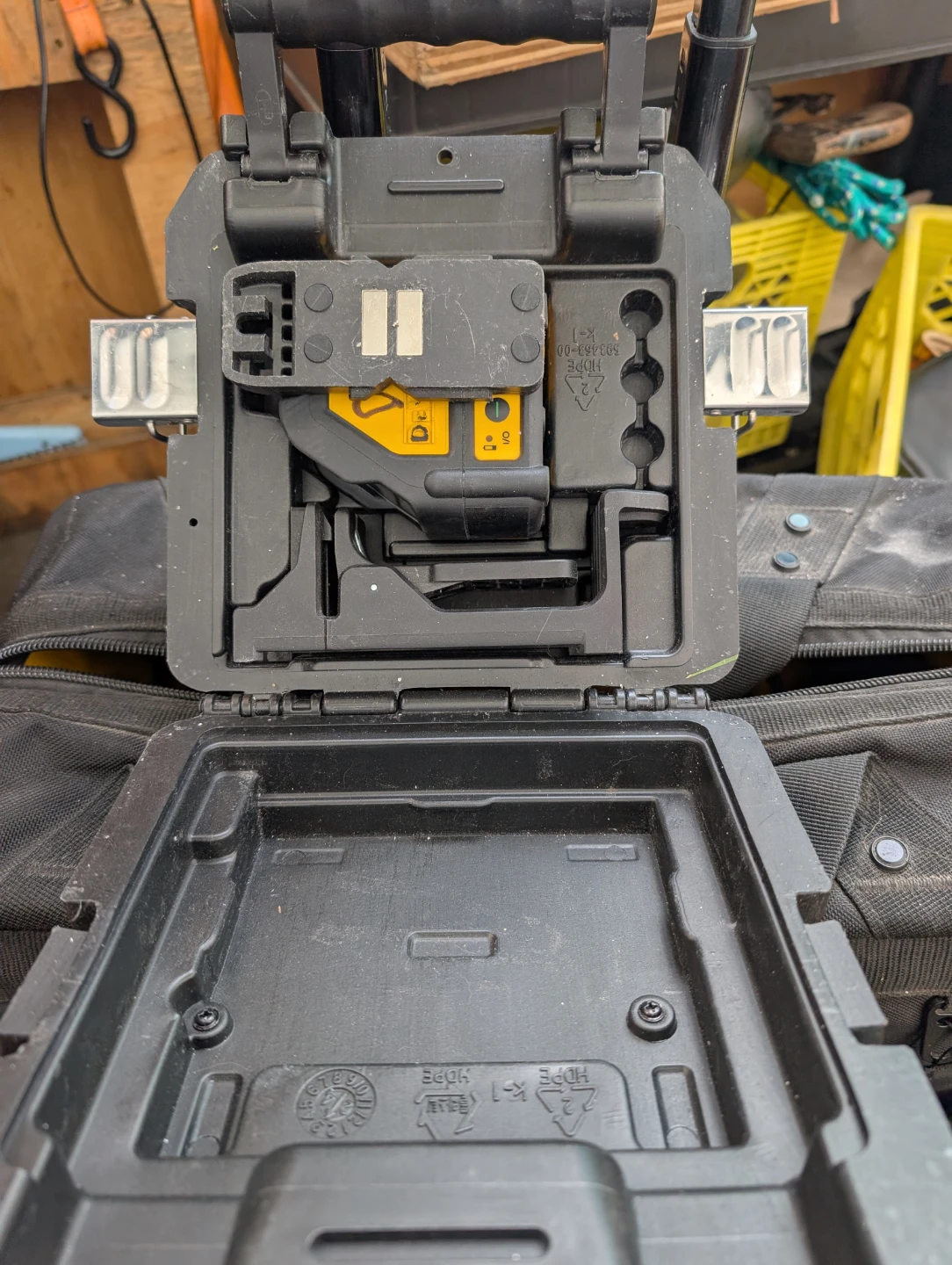 DEWALT Laser Level - photo 2