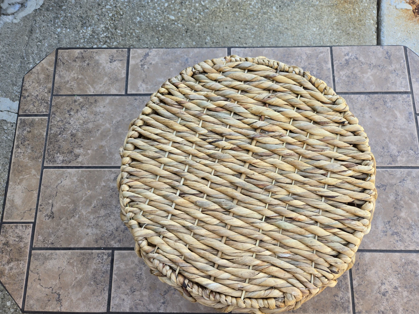 Woven Water Hyacinth Basket - photo 4