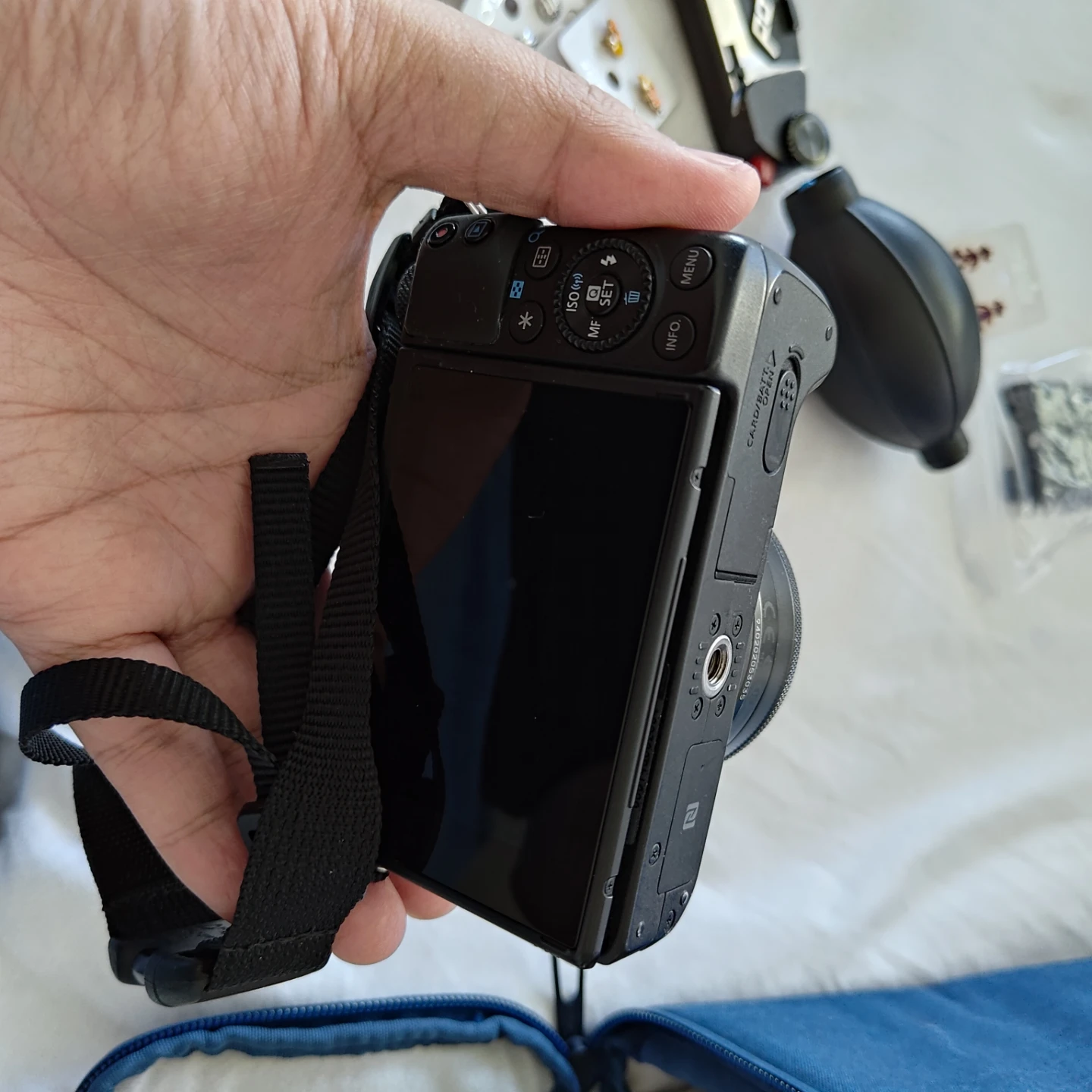 Canon EOS M3 Mirrorless Digital Camera - photo 3