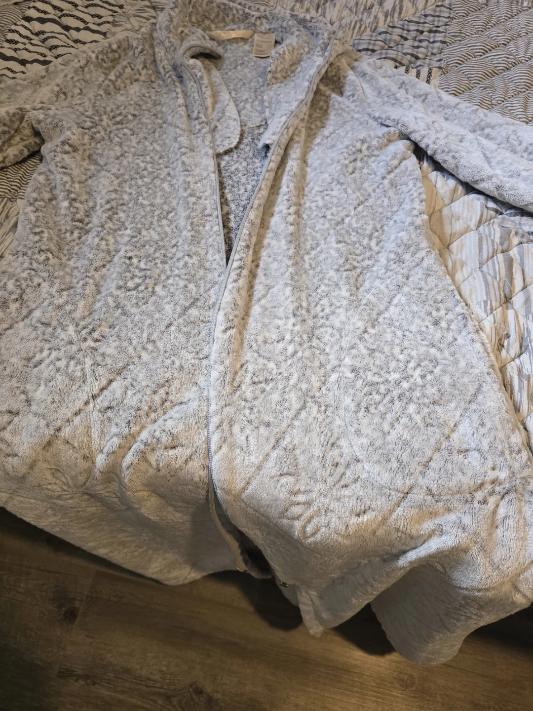 S/P Fleece Robe