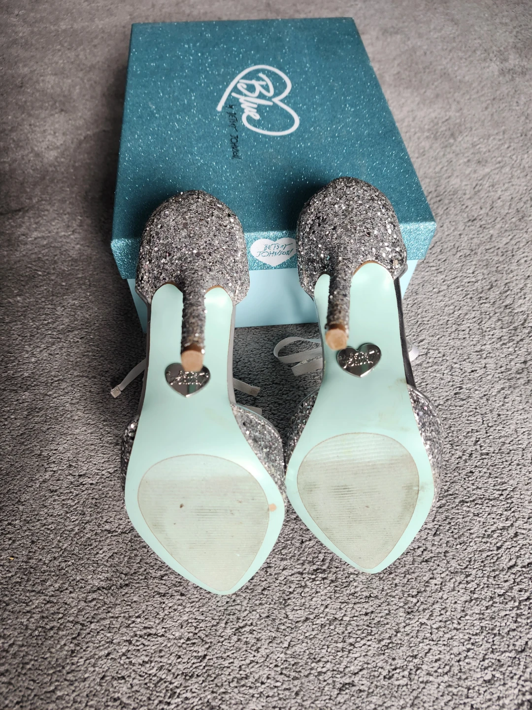 Betsey Johnson Silver Glitter Heels - photo 4