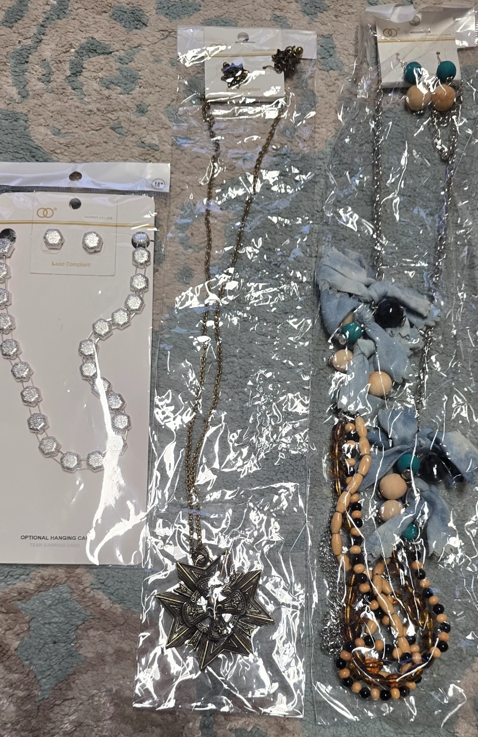 ⚽️$ 2Jewelry Set: Necklace and Earrings