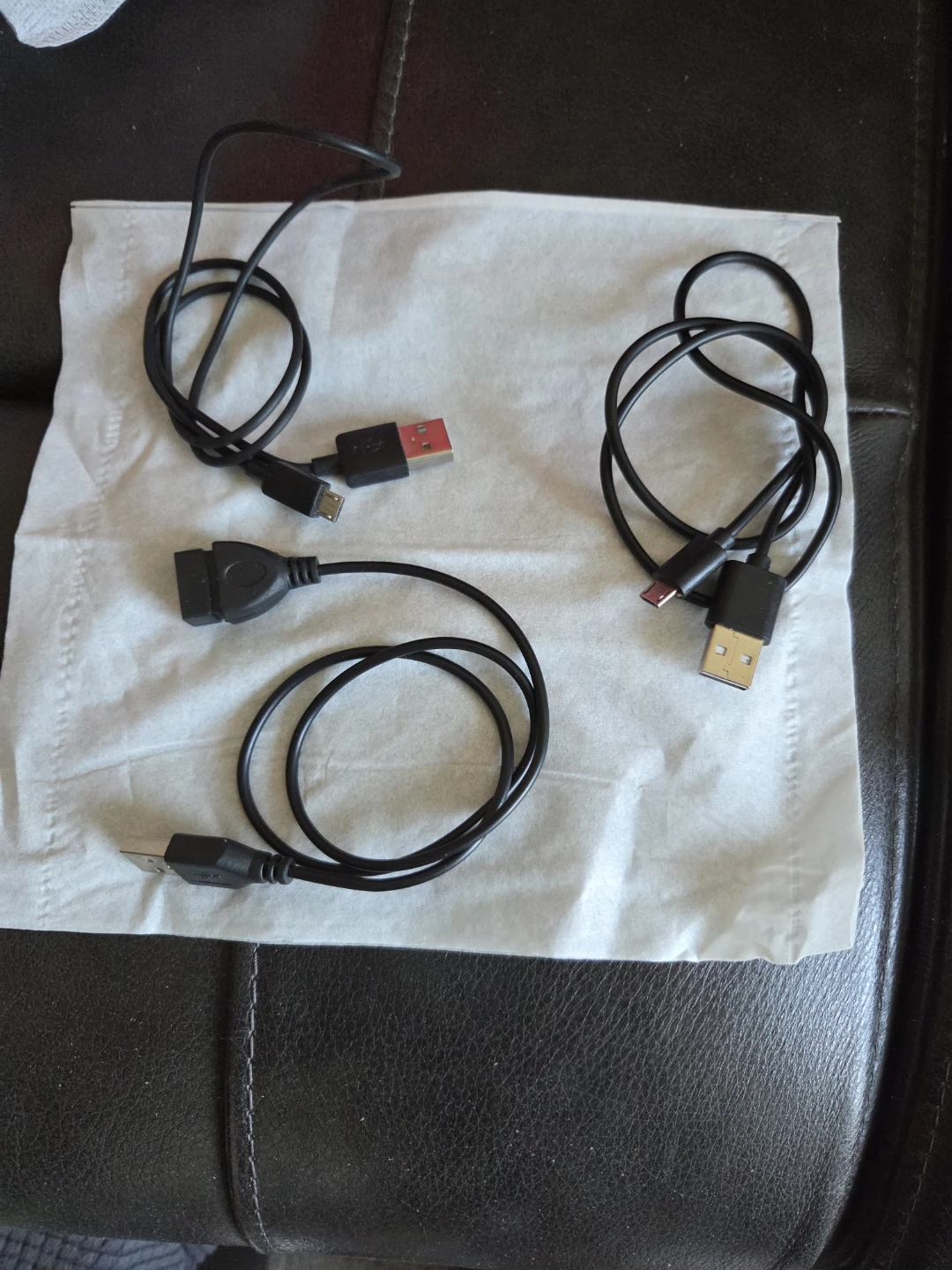 #🥕🤎FREE Assorted USB Charging Cables