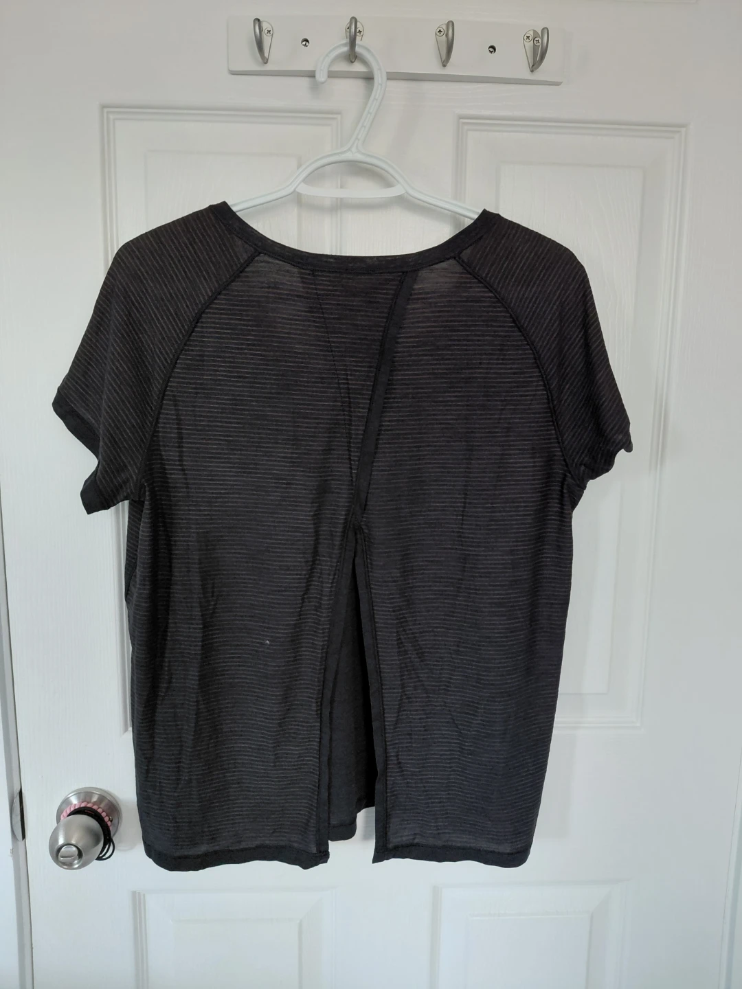 Lululemon Short Sleeve V-Neck T-Shirt - photo 2