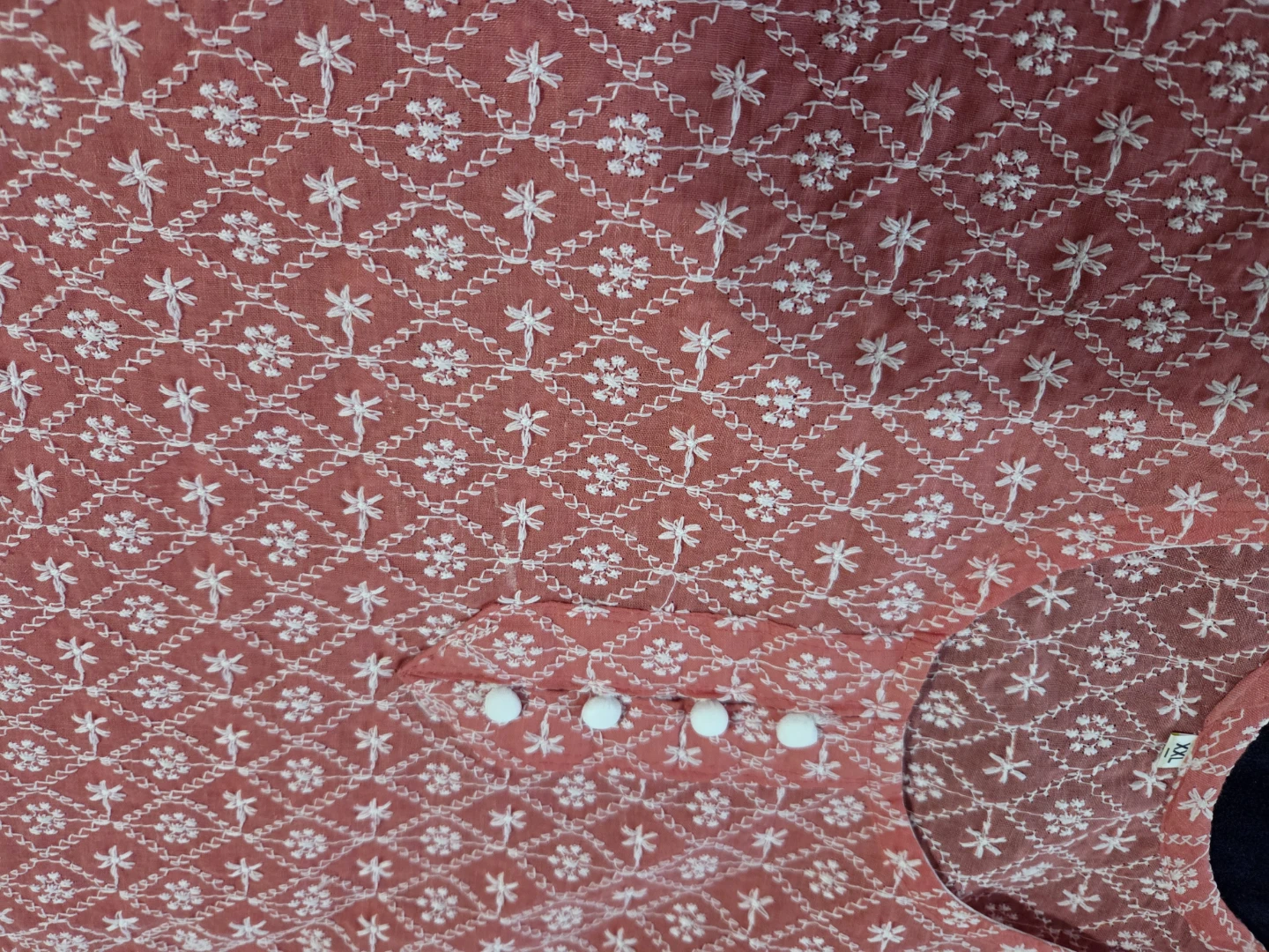Women's Embroidered Kurta and Pants Set - photo 2