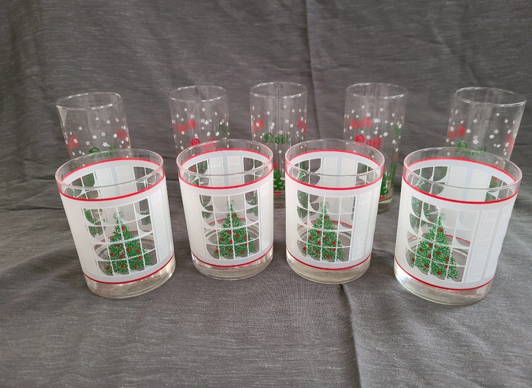 9 Christmas Drinking Glasses ⚽️