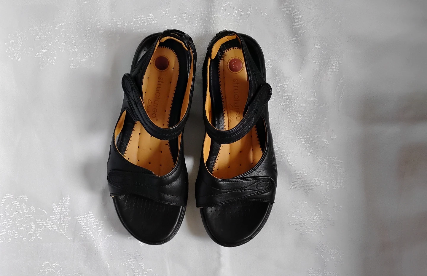Ladies Clark's Genuine Leather Strap Sandals