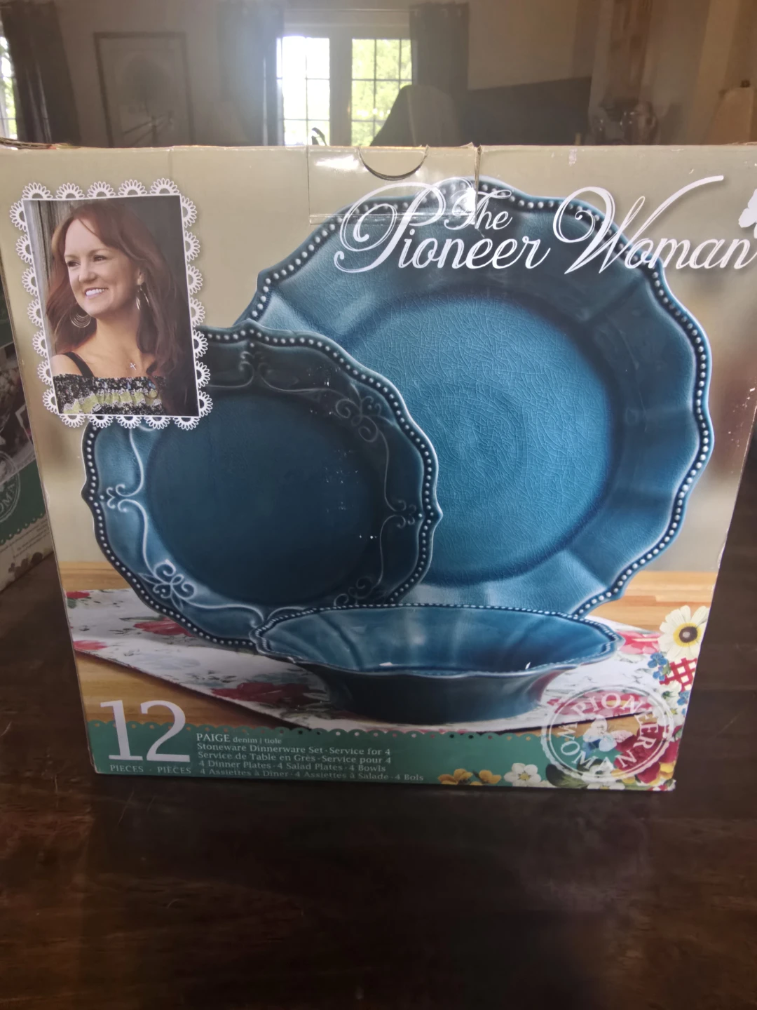 The Pioneer Woman Dinnerware
