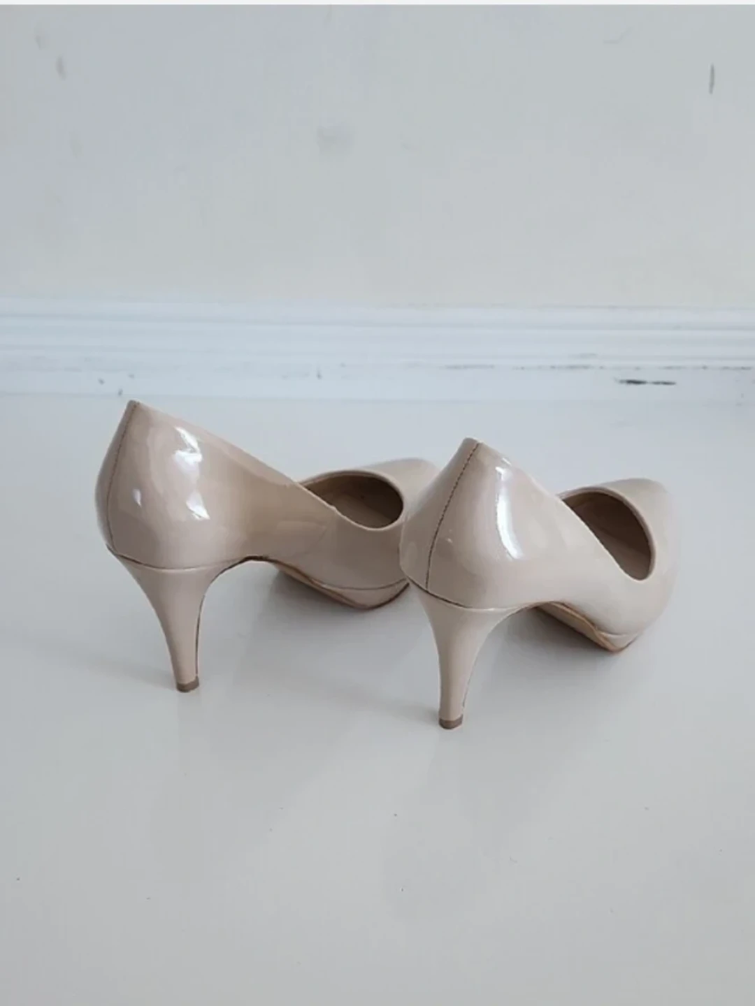 ALDO Beige Patent Leather Heels - photo 3