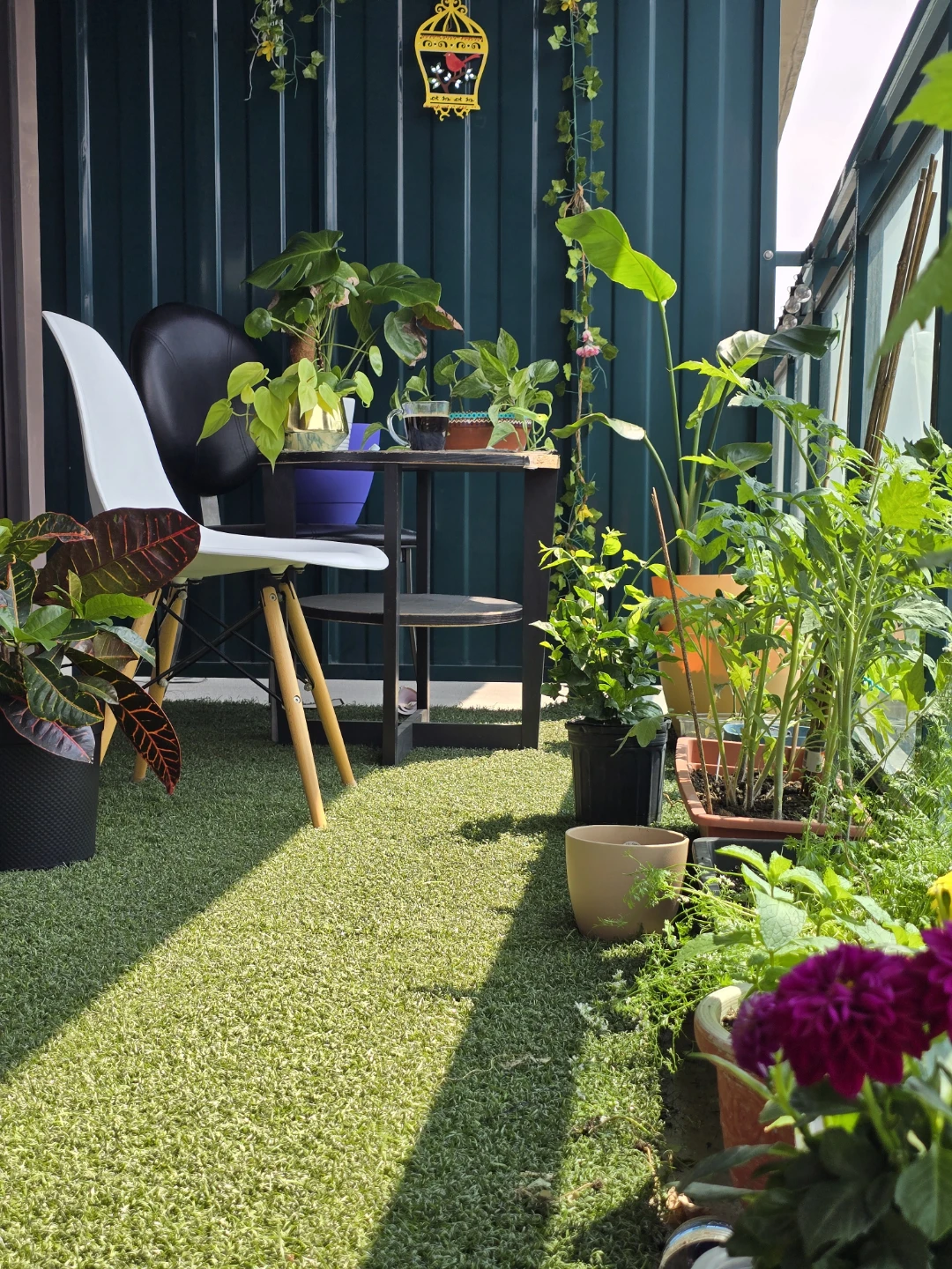 Used artificial grass mats