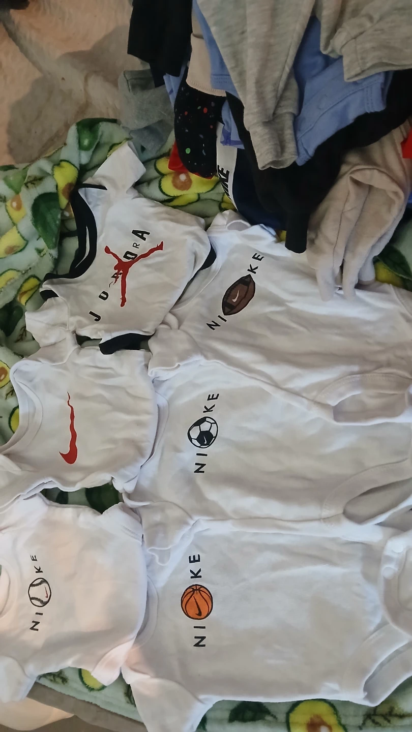 Baby Bodysuits - Nike & Jordan -