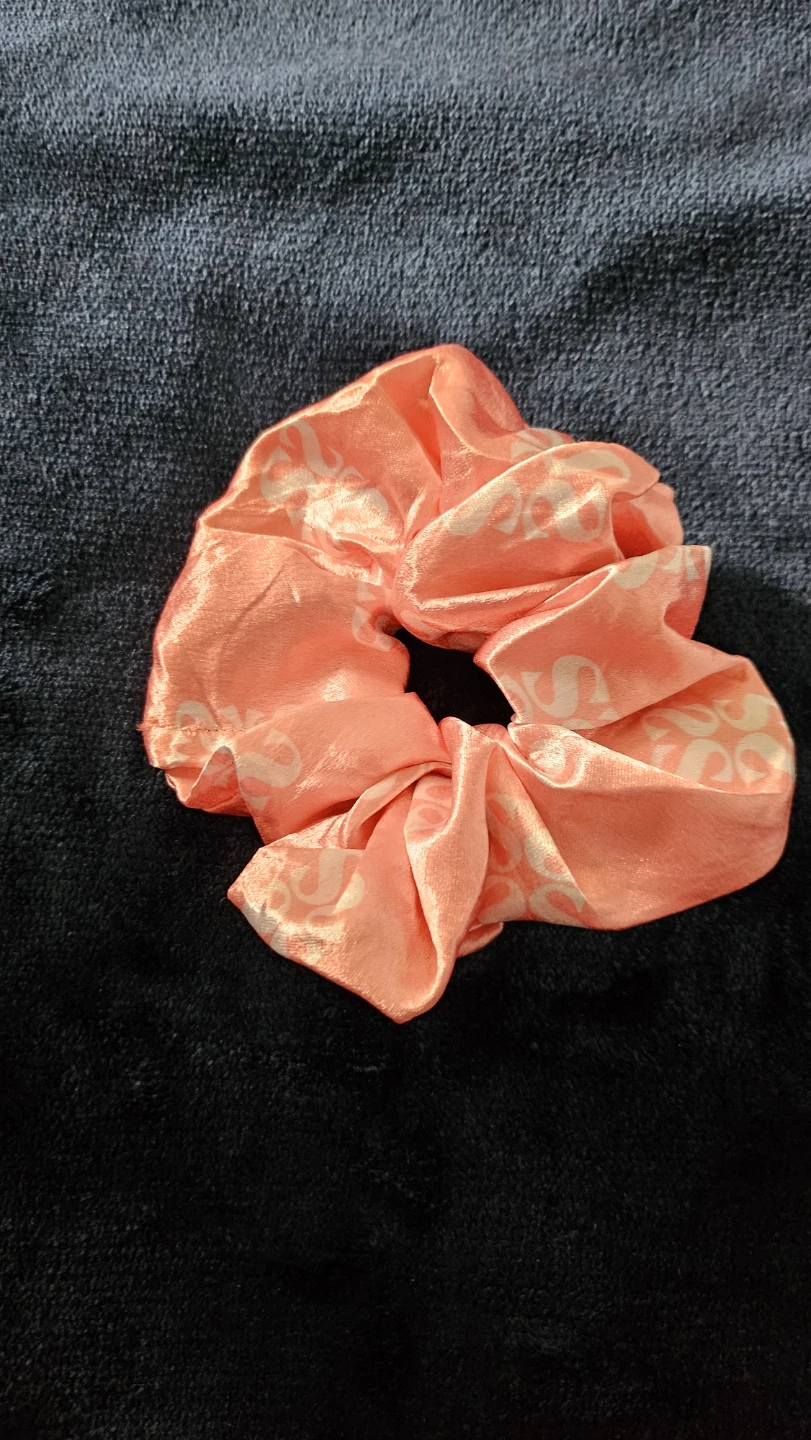 Peach Satin Scrunchie with White Pattern ⚽