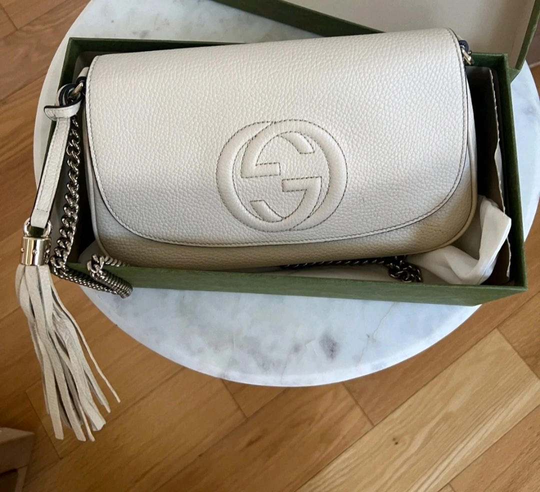 Gucci White Leather Shoulder Bag with Tassel