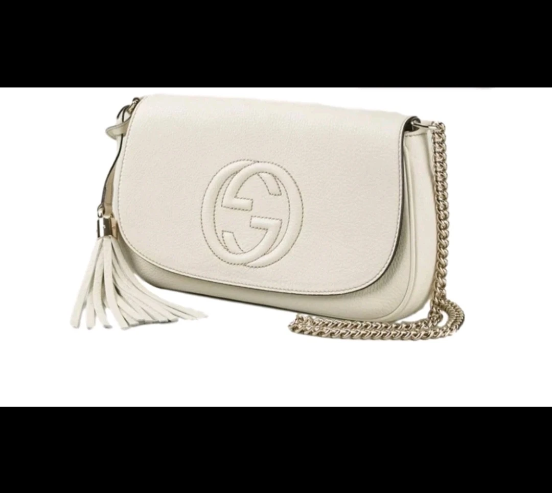 Gucci White Leather Shoulder Bag with Tassel - photo 3