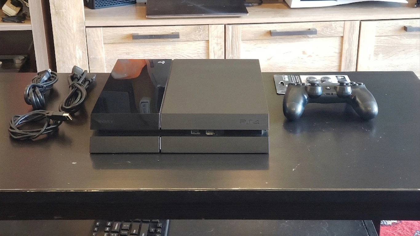 Playstation 4 - photo 2