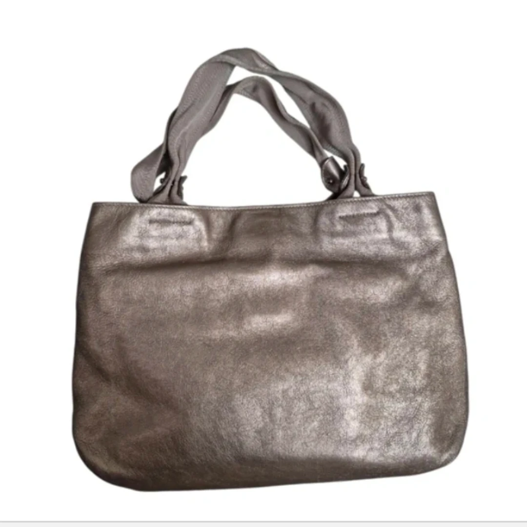 Salvatore Ferragamo Gold Leather Shoulder Bag - photo 2