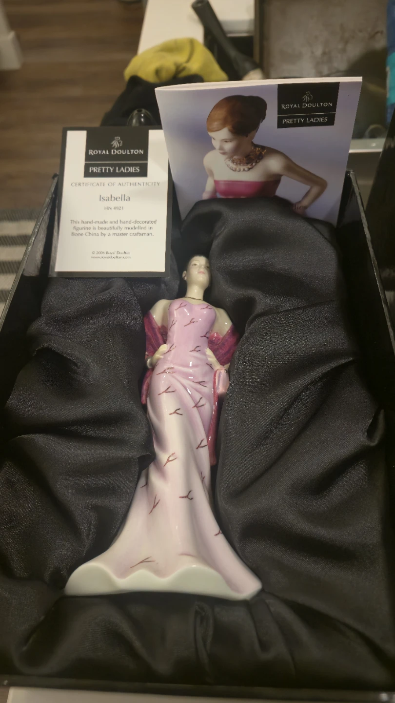 MINT Royal Doulton "Pretty Ladies" Figurines - photo 2