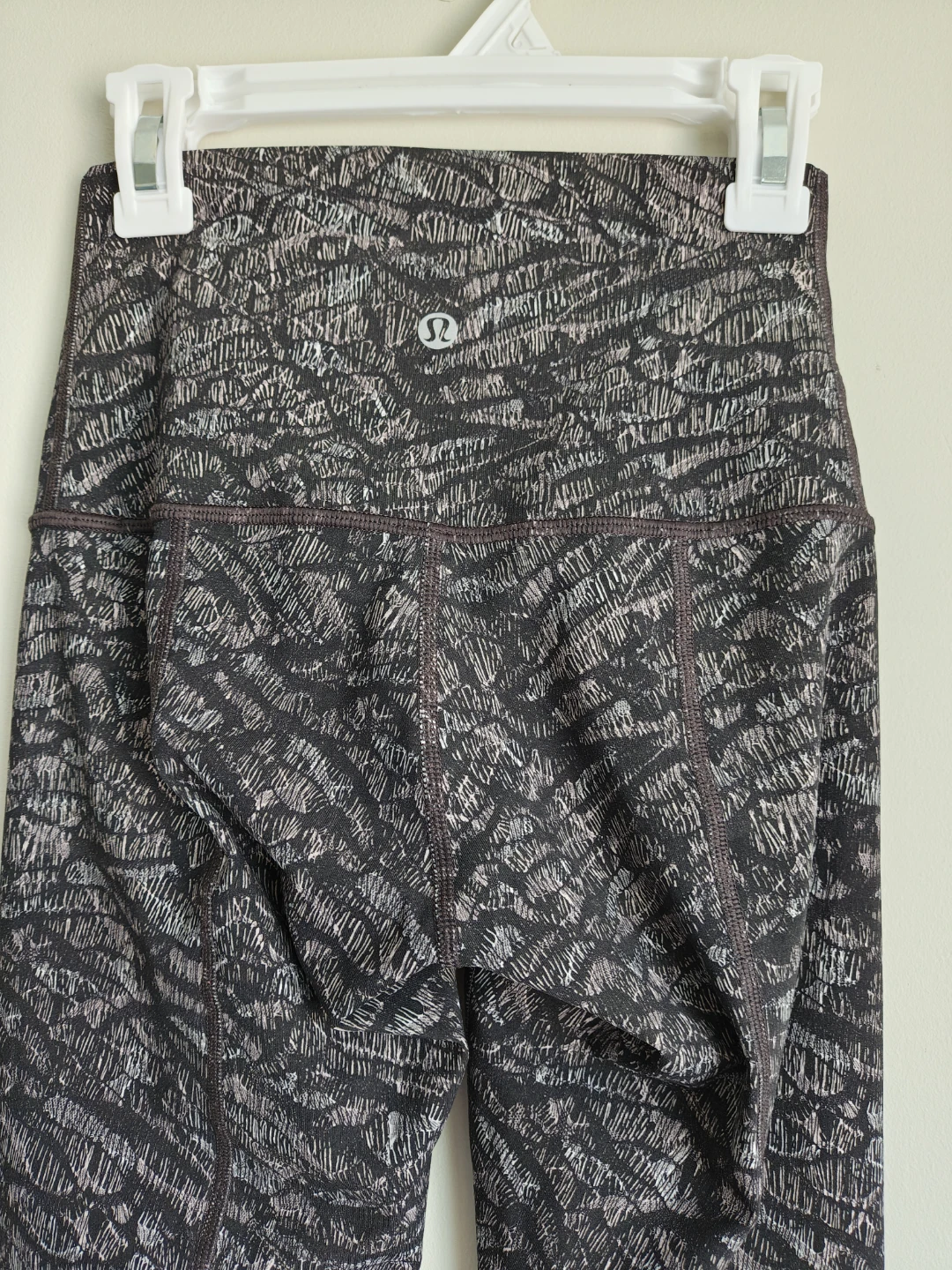 Lululemon Active Leggings - photo 2