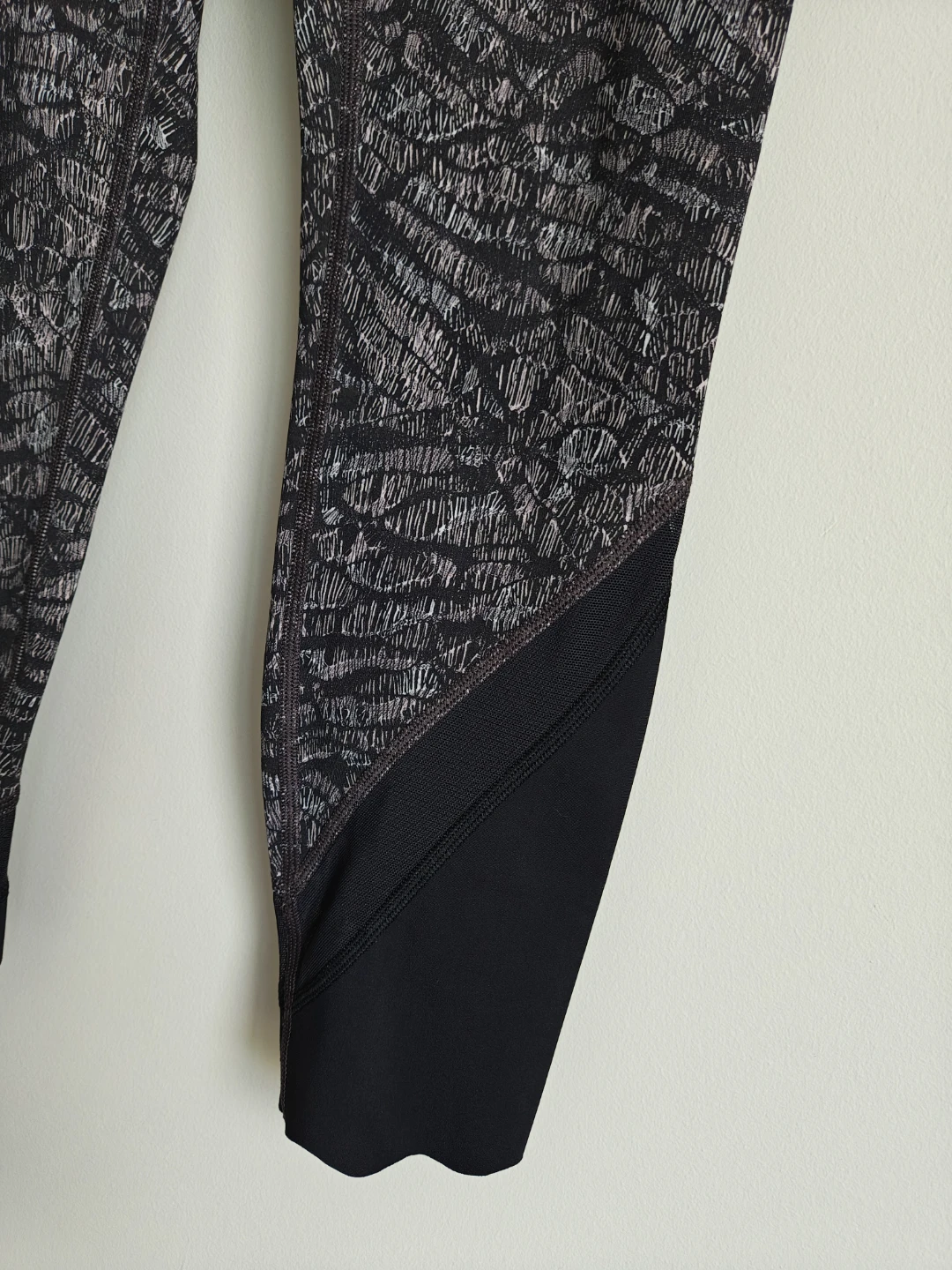 Lululemon Active Leggings - photo 4