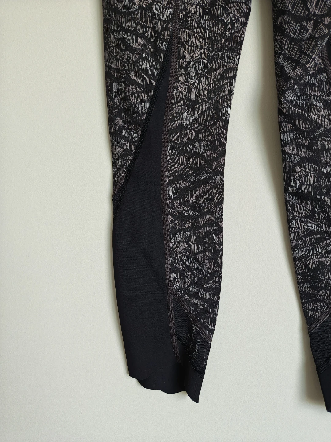 Lululemon Active Leggings - photo 5