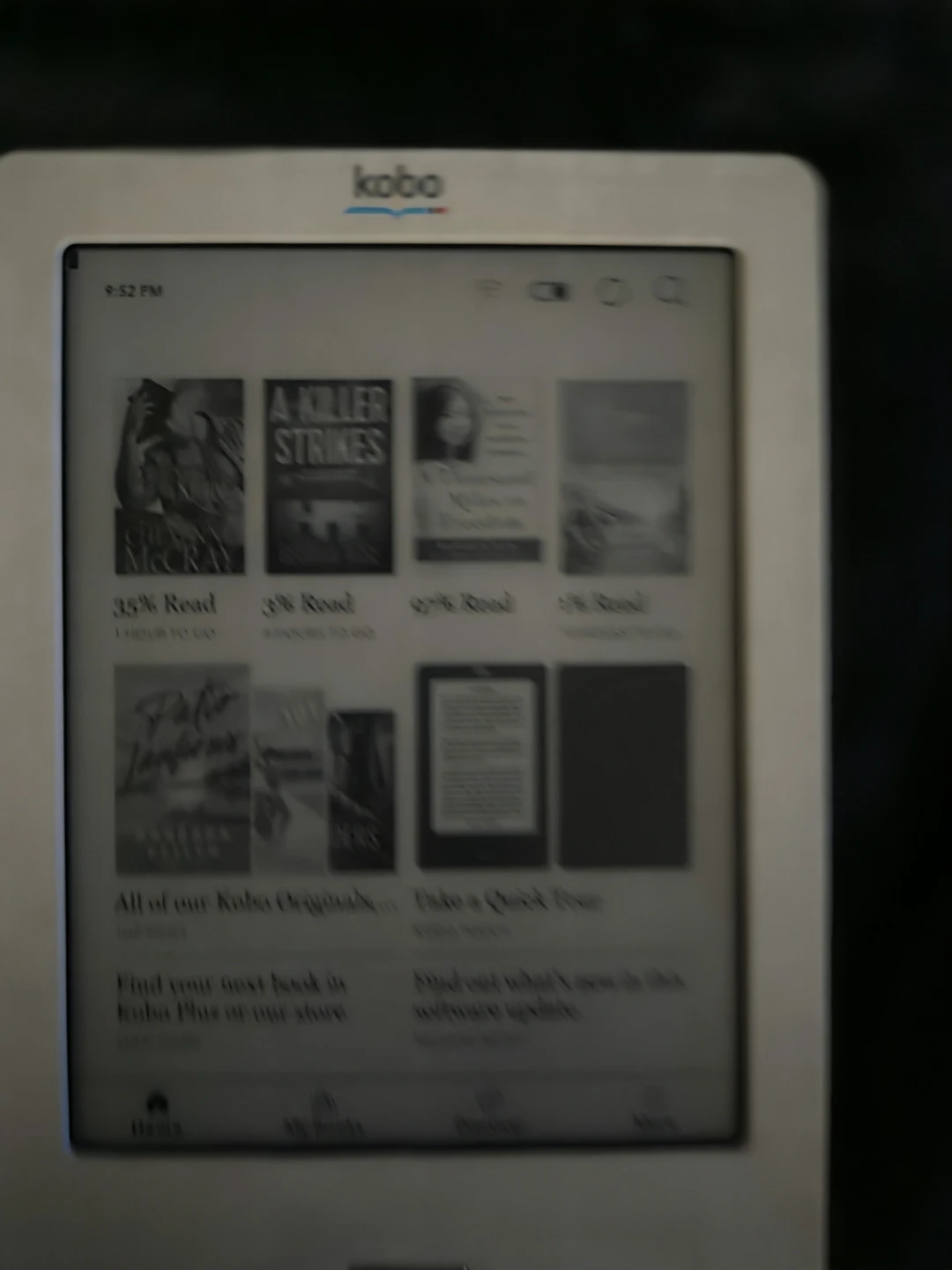 Kobo eReader with Red Polka Dot Case and Charger - photo 4