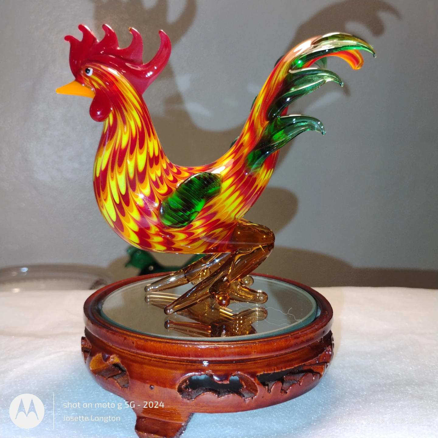 Art Glass Rooster Figurine on Wooden Base - photo 4