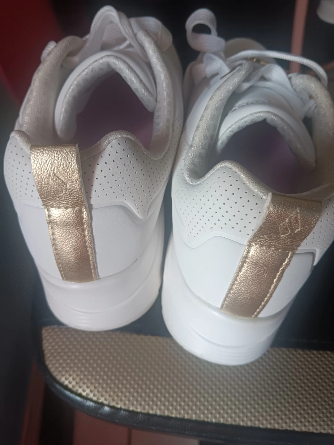 White Skechers Sneakers with Gold Star Charms - photo 5