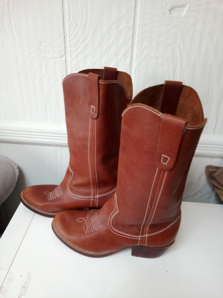 Brown Leather Cowboy Boots with Studs - photo 3