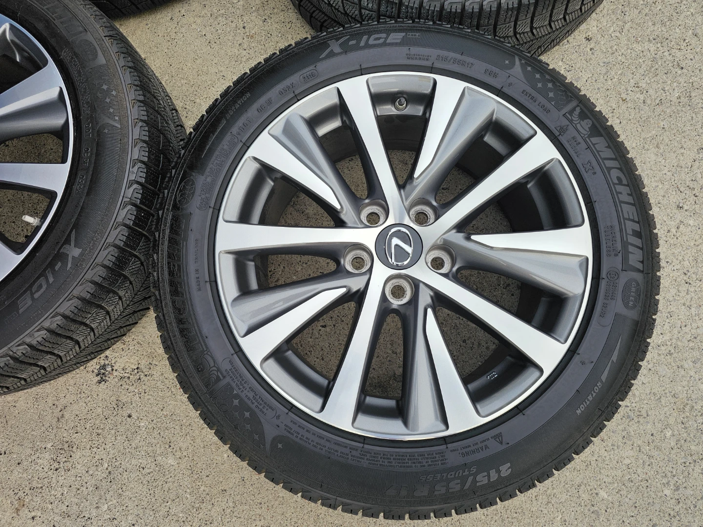 LEXUS ES, IS O.E.M RIMS AND WINTER TIRES 215/55 R17 - photo 4