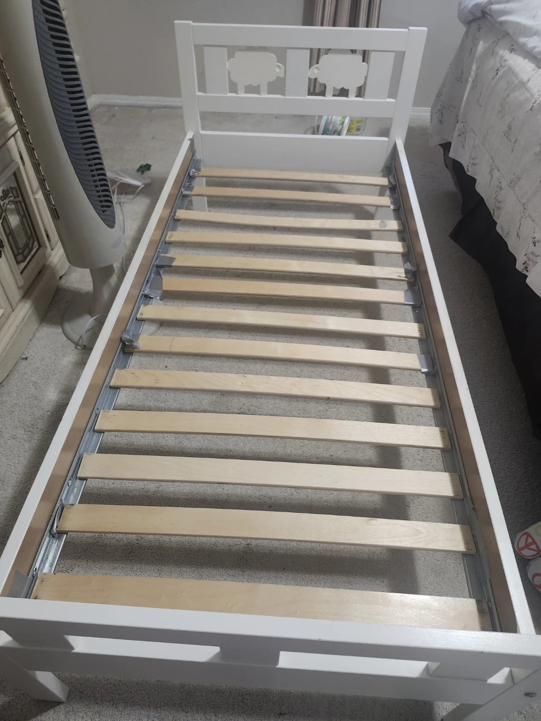 ⚽White Toddler Bed Frame with Sheep Detail and matress