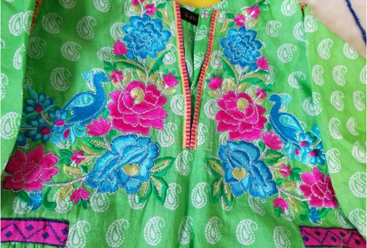 Kids Embroidered J. Lawn kurti Green ⚽️ - photo 2