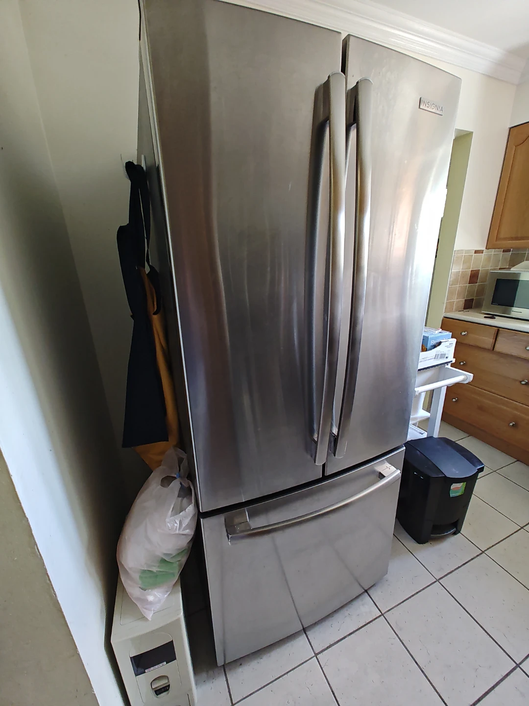 Insignia Stainless Steel French Door Refrigerator - photo 2