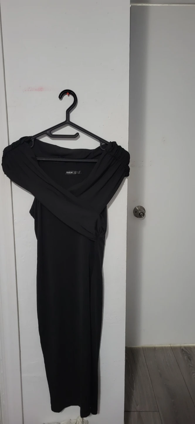 Shein off the shoulder Black Dress Size XS⚽