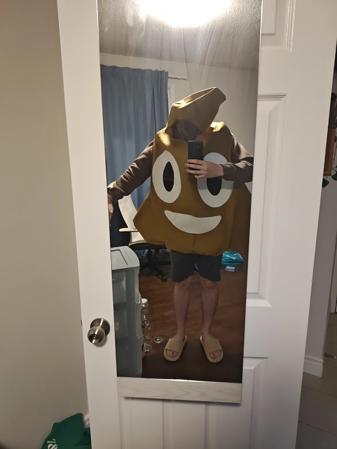 Set of 3 cutout costumes, 2x Kirby's and 1x poop emoji - photo 4