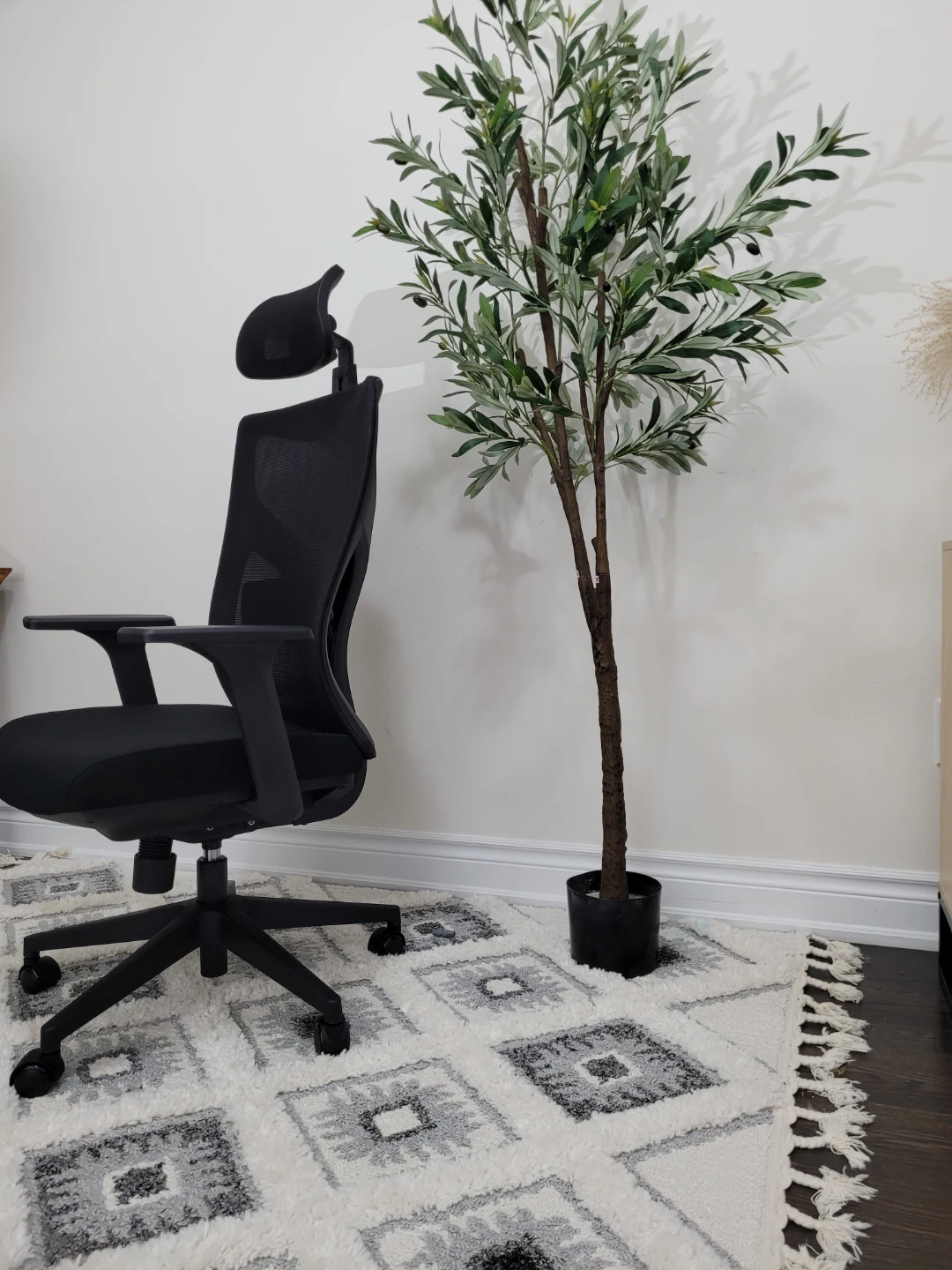 Ergonomic Mesh Office Chair with Headrest - photo 4