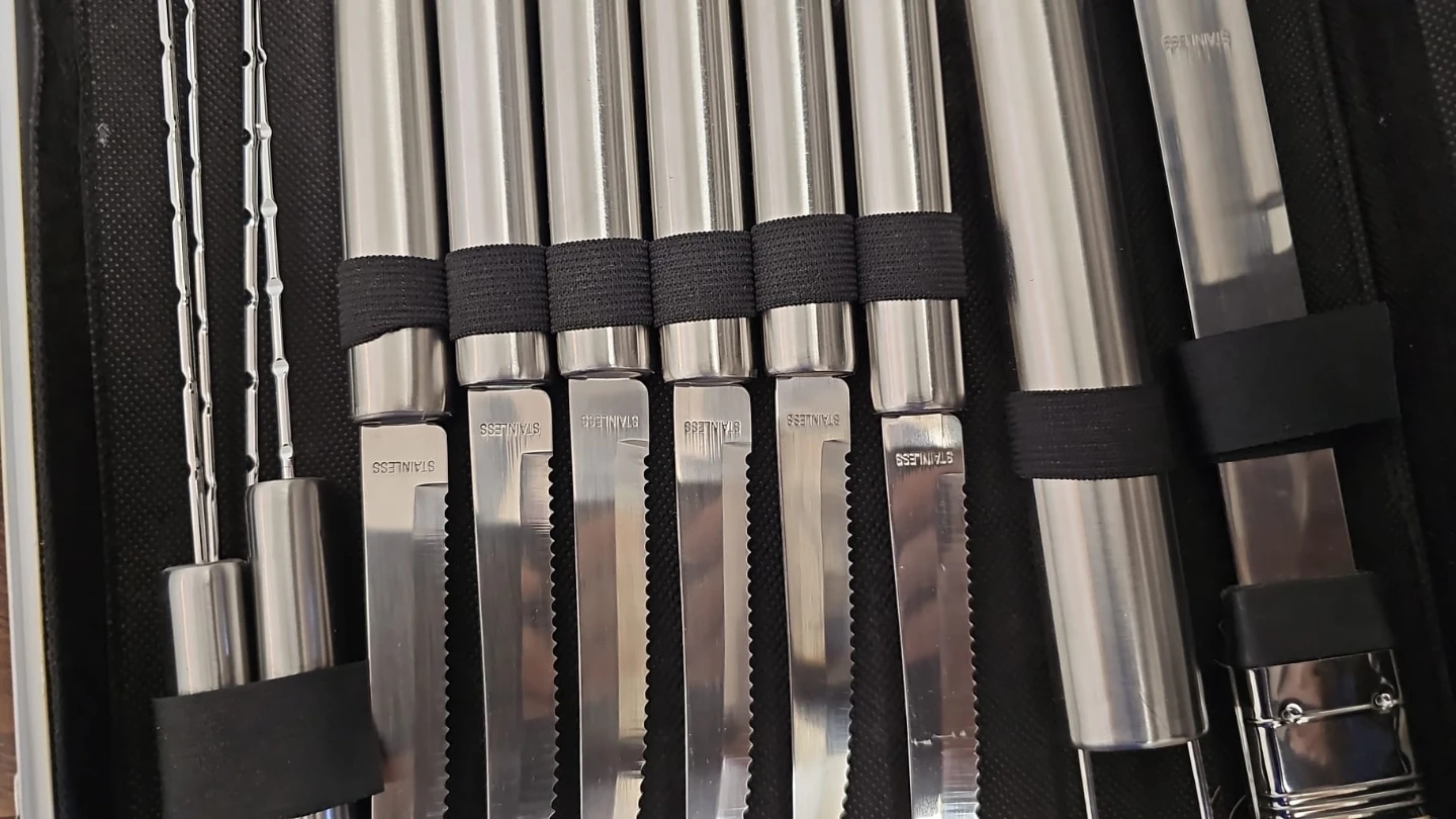 *BRAND NEW* BBQ Tool Set with Case - photo 3