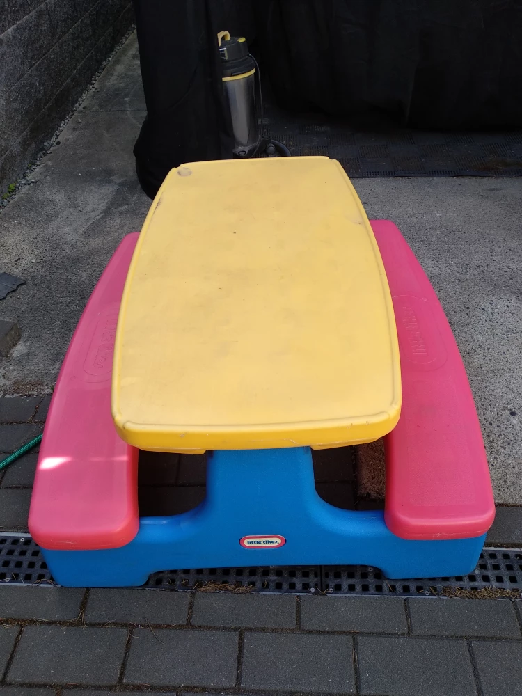 Little Tikes Picnic Table