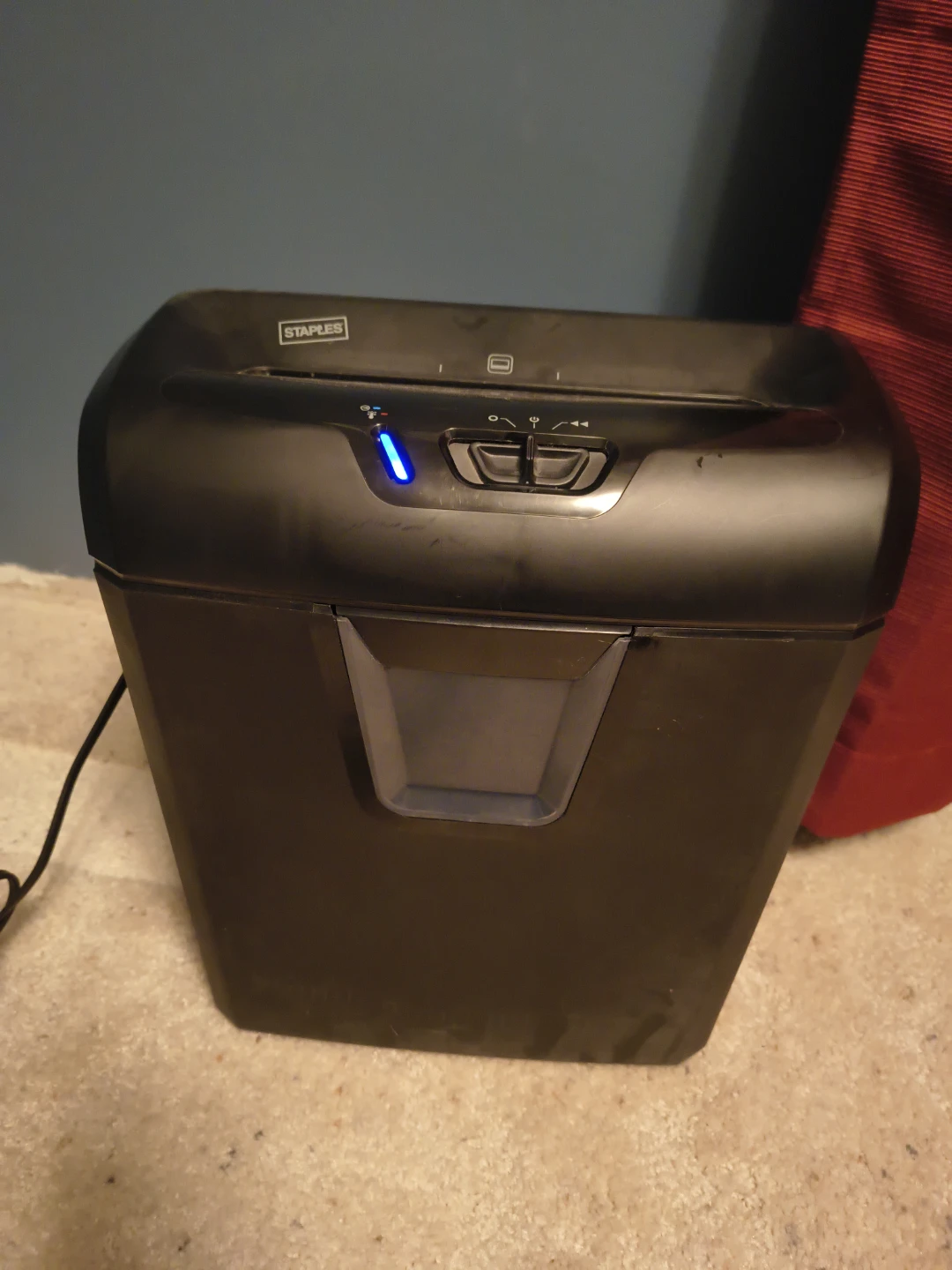 Staples Paper Shredder