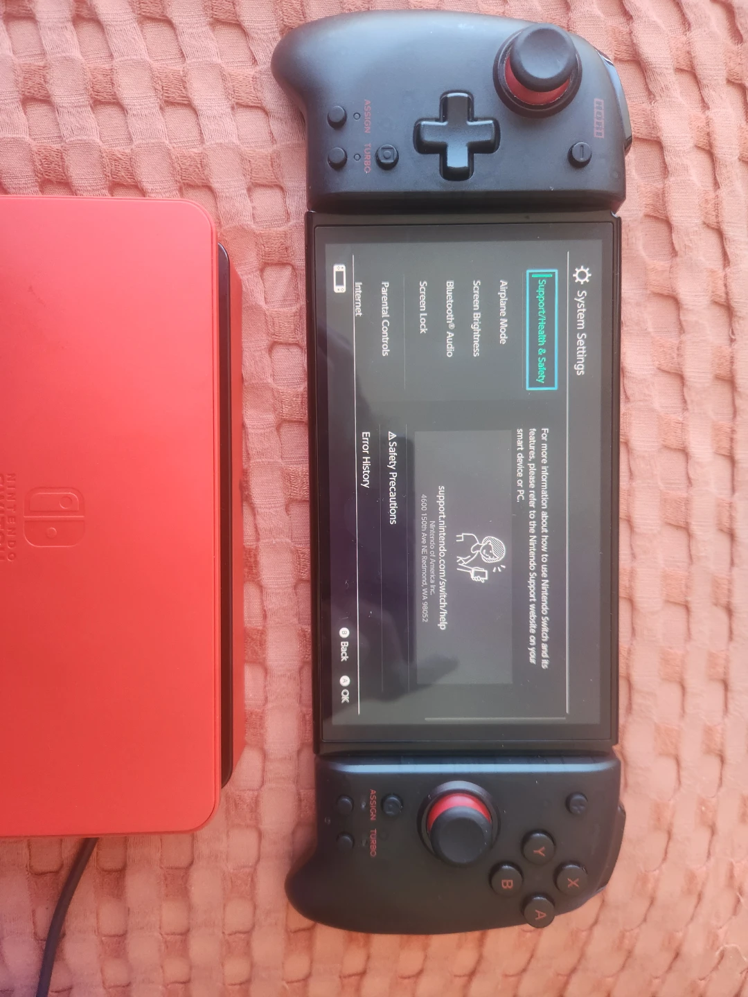 Nintendo Switch OLED + Hori Split Pad Pro Controllers
