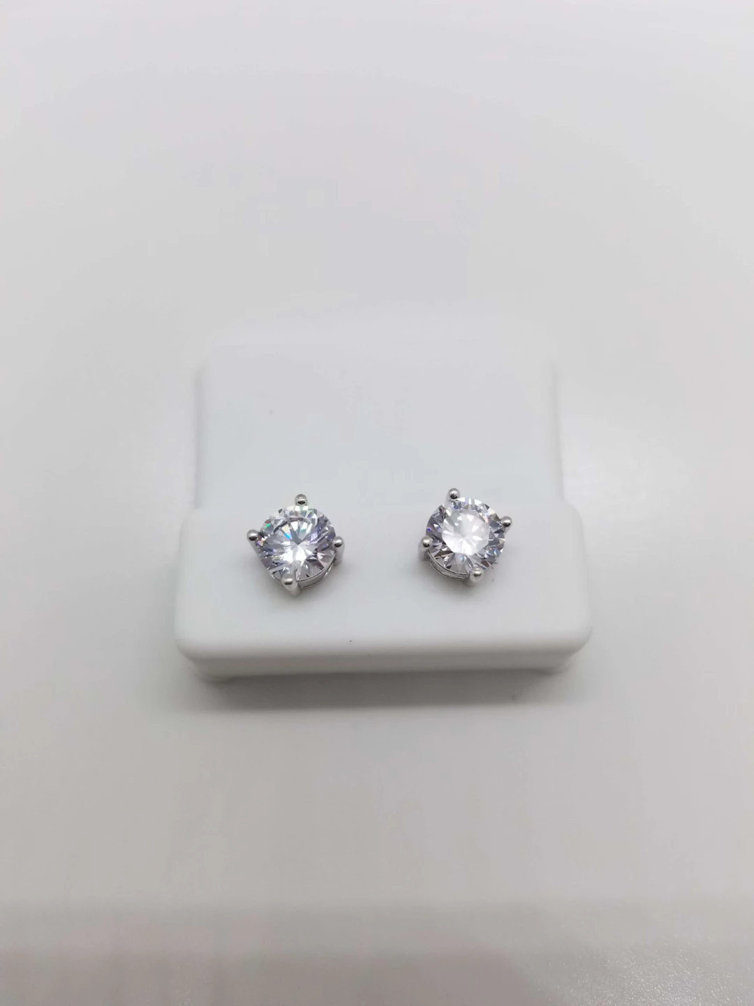 925 silver Clear Cubic Zirconia Stud Earrings
