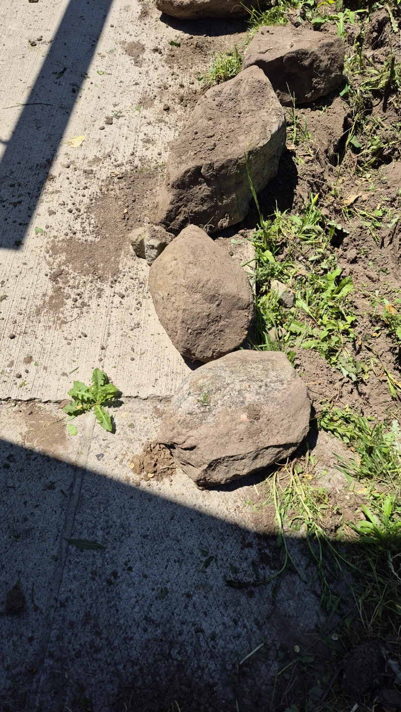 Free decorative rocks - photo 3