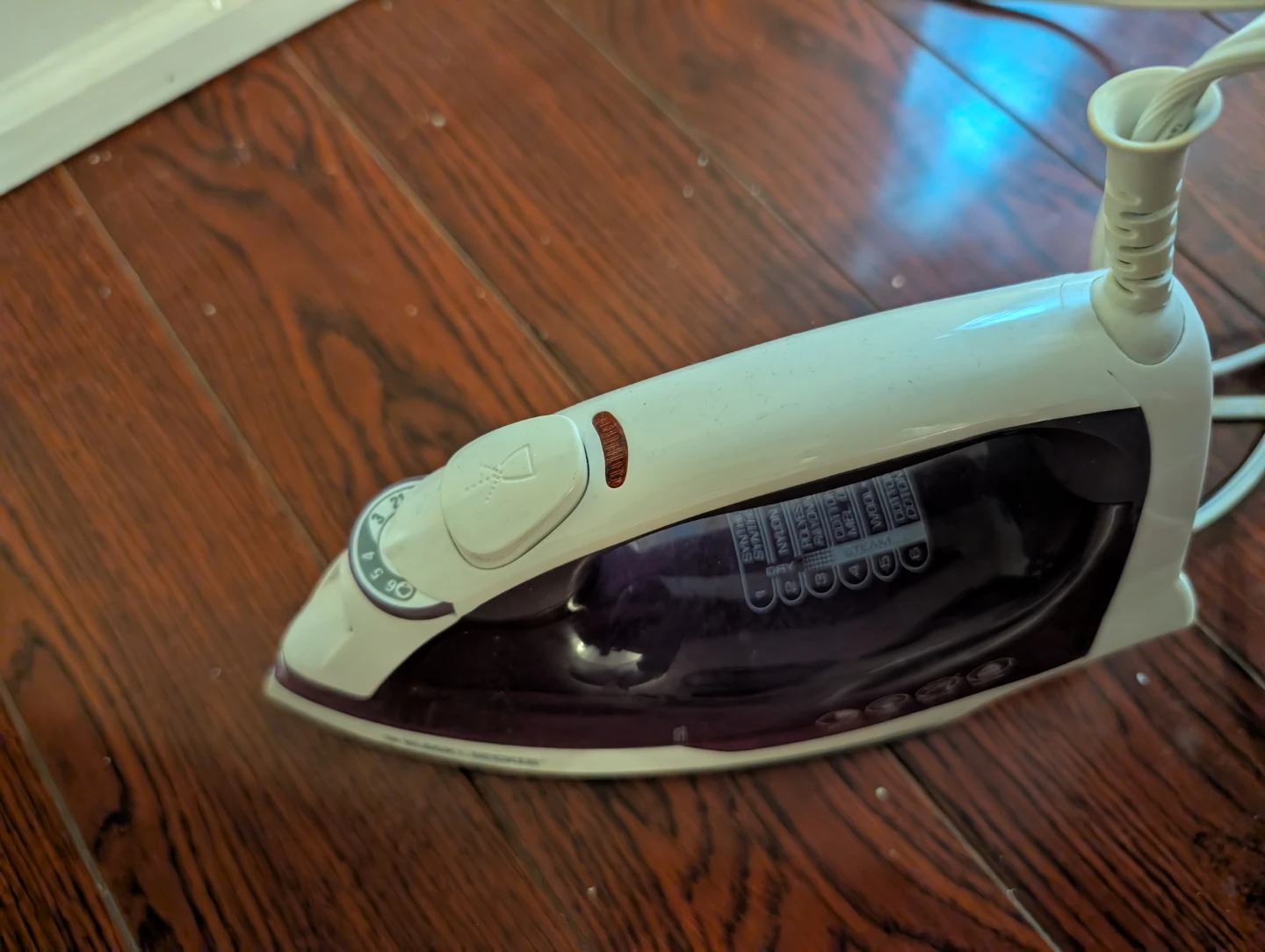 Black & Decker Iron - photo 5